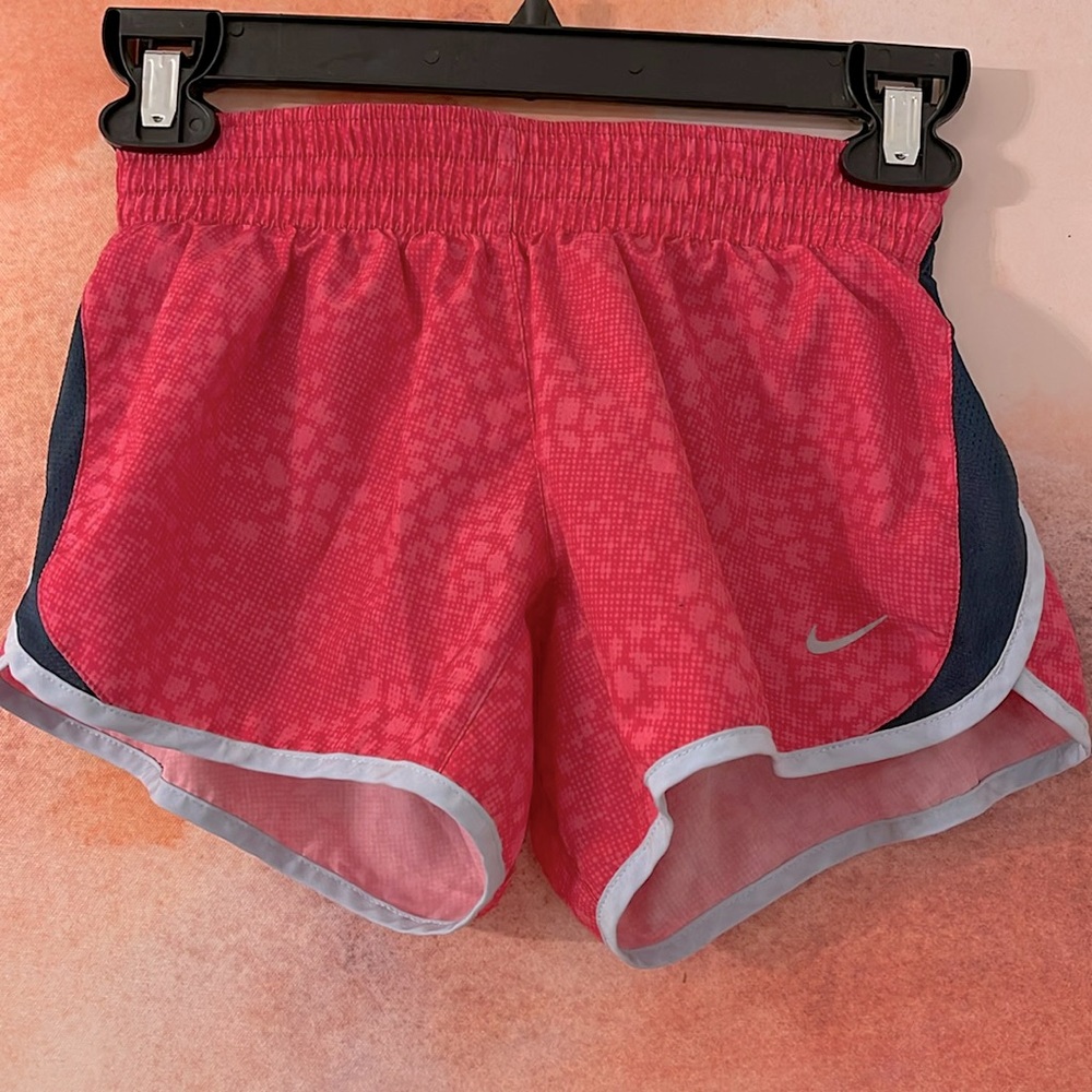 Nike Dri-Fit Shorts with panty liner Size Medium EUC